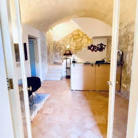 Il Sorriso Dei Sassi ゲストハウス 4*