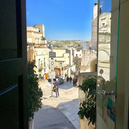 Il Sorriso Dei Sassi 2* Matera